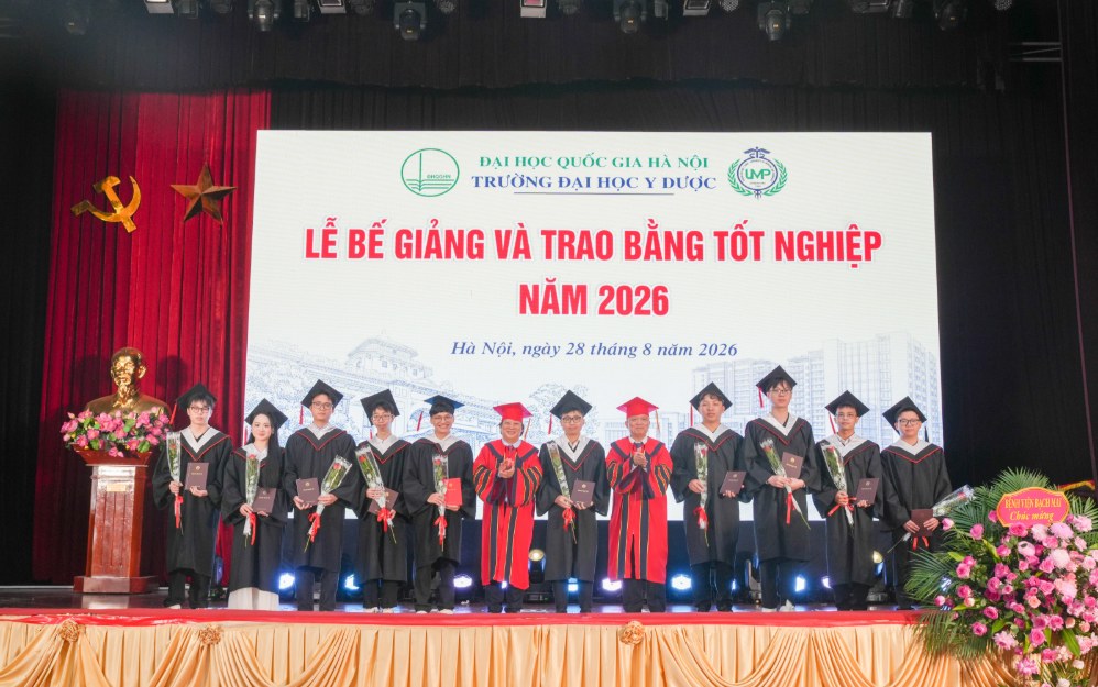 Lễ Bế giảng và trao bằng tốt nghiệp đại học năm 2026 của Trường Đại học Y Dược, Đại học Quốc gia Hà Nội. Ảnh: Trường Đại học Y Dược cung cấp