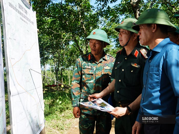 クアンチ省戦没者遺骨の捜索、収集、身元特定指導委員会は、第968師団、第4軍区と協力して、コンティエン地域で戦没者遺骨の捜索を展開しています。写真:フン・トー