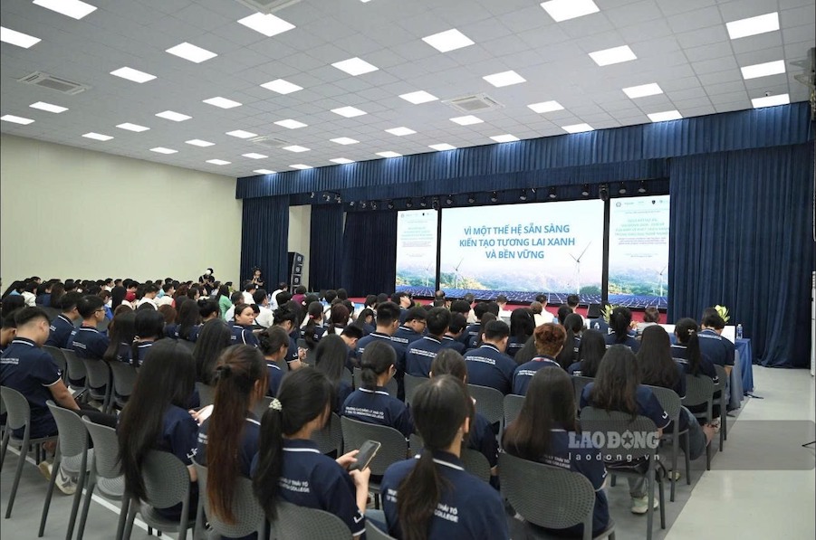 2年後、バクニン省の10万人以上の職業教育学生が、プロジェクトからのトレーニングと学習を通じて、グリーン思考とグリーンスキルに触れ、身につけることができました。写真:ヴァン・クオン