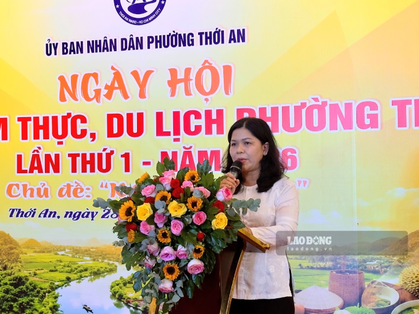 Bà Võ Thị Mộng Thu - Ủy viên Ban Thường vụ Đảng ủy, Phó Chủ tịch Ủy ban nhân phường Thới An. Ảnh: Mai Anh. 