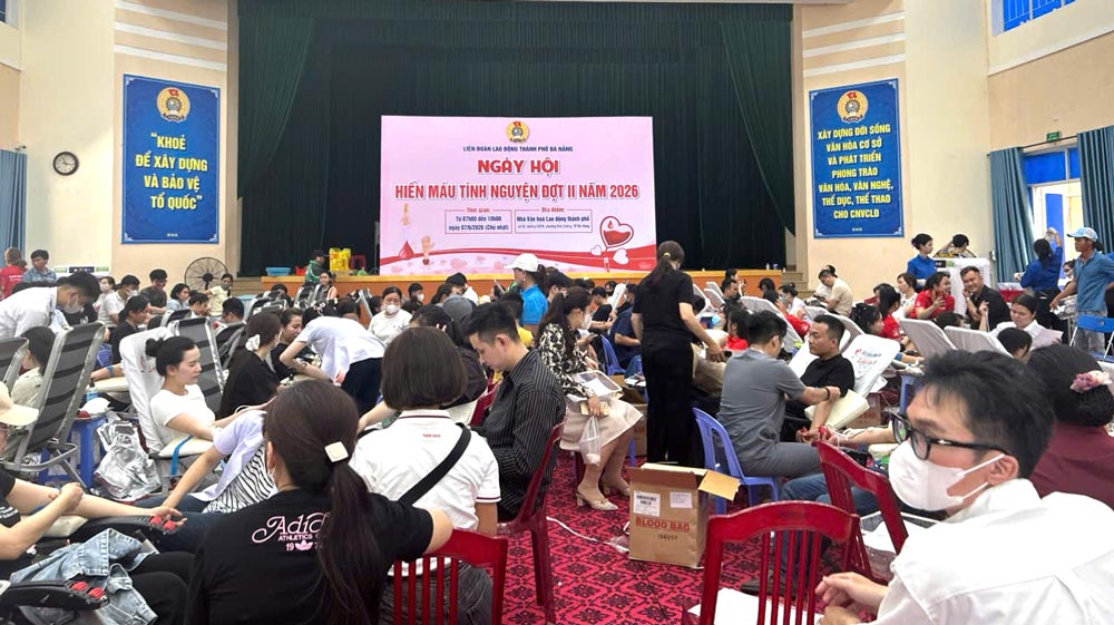 Đoàn viên, người lao động Đà Nẵng tham gia hiến máu nhân đạo. Ảnh: Công đoàn Đà Nẵng