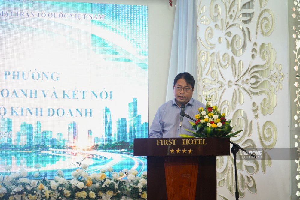 Ông Đoàn Văn Đủ - Chủ tịch UBND phường Tân Sơn Nhất phát biểu tại hội nghị. Ảnh: Minh Tâm