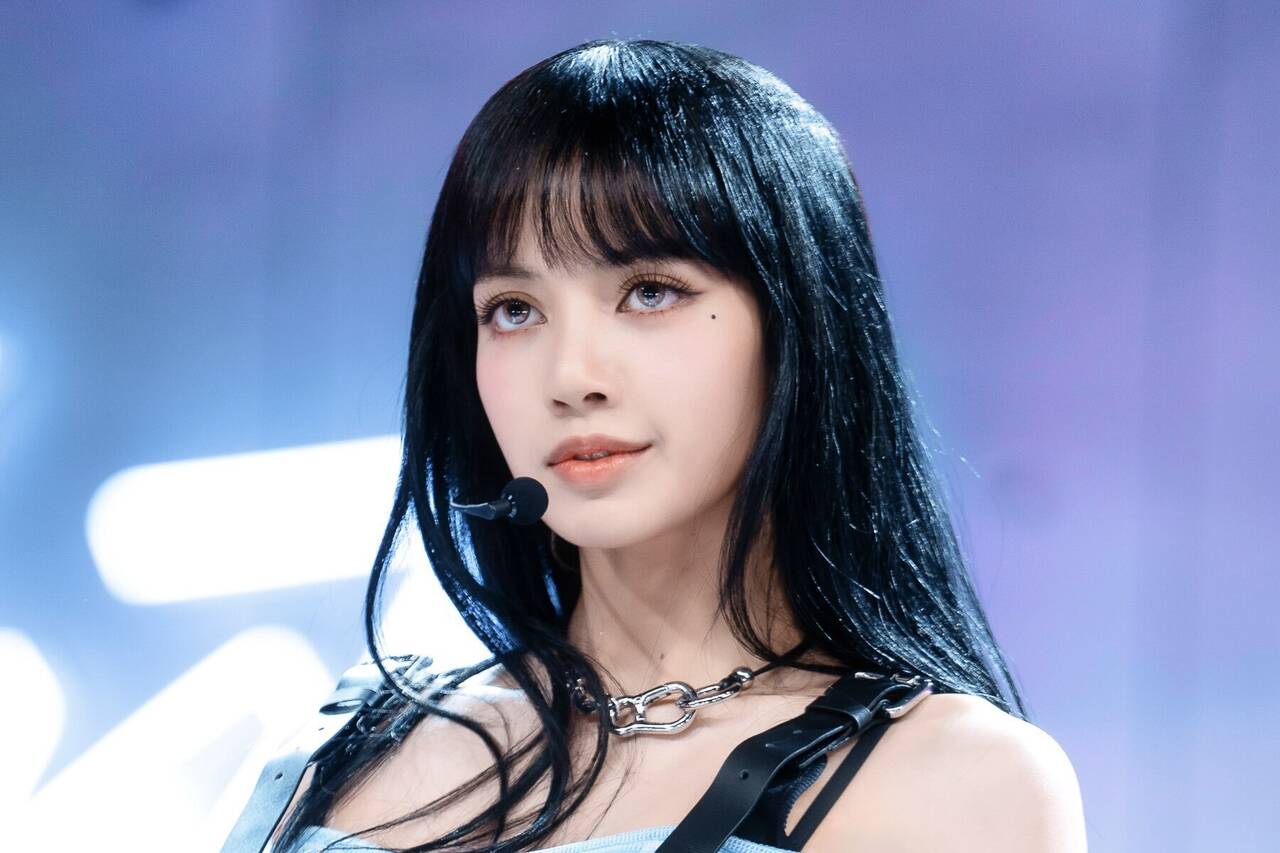 Female singer Lisa of Blackpink group. Photo: Lotte