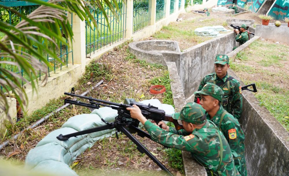 During the drill, the participating forces practiced many important contents. Photo: Tien Vinh/An Giang Border Guard