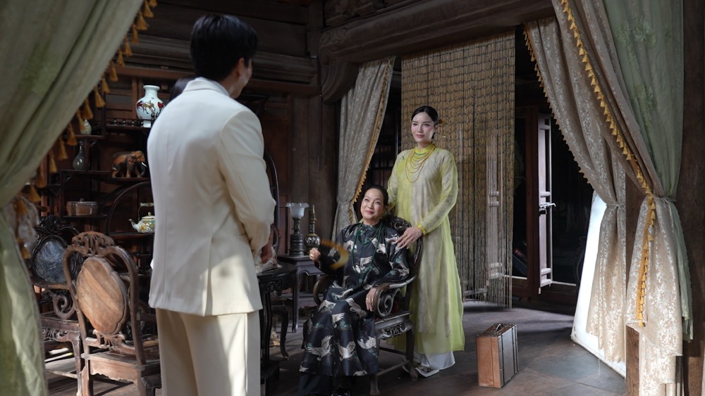 Kỳ Duyên assume le rôle de Thị Mầu dans "Chị chị em em 3", marquant un nouveau défi dans le jeu d'acteur. Photo: Fournie par l'équipe de tournage