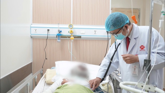 Patients in the gas cylinder explosion are being actively treated by doctors. Photo: Minh Anh International General Hospital