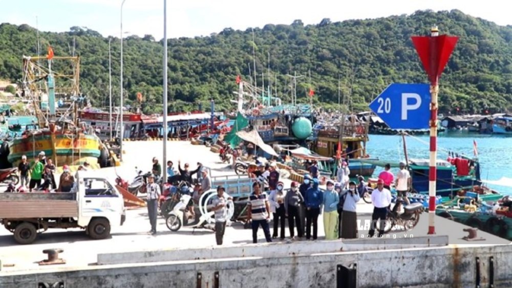 The Phu Quoc - Tho Chau route and vice versa schedule will be adjusted to August 30, 2026. Photo: Xuan Nhi