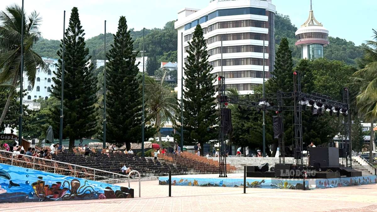 Free music space for tourists in Vung Tau is quite sparse in the morning of August 29. Photo: Thanh An