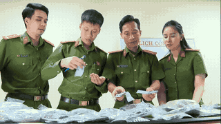 Producing fake medicine disguised as traditional medicine. Photo: Thanh Hoa Provincial Police