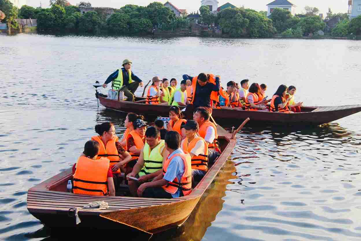 The green natural beauty of Co Island leaves many impressions on tourists. Photo: Nam Thanh Mien Commune