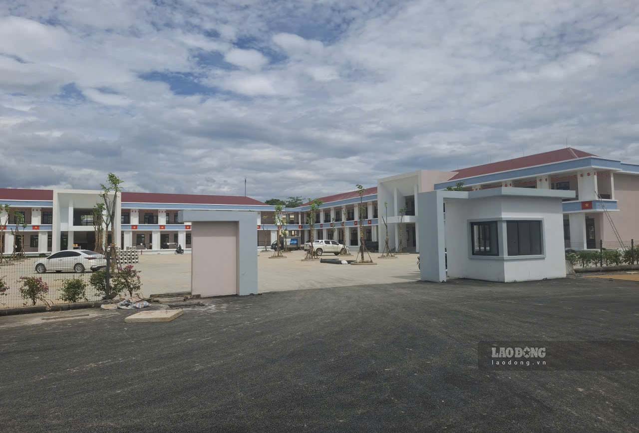 Ở khối trường tiểu học đã cơ bản hoàn thành. Ảnh: Trần Tuấn