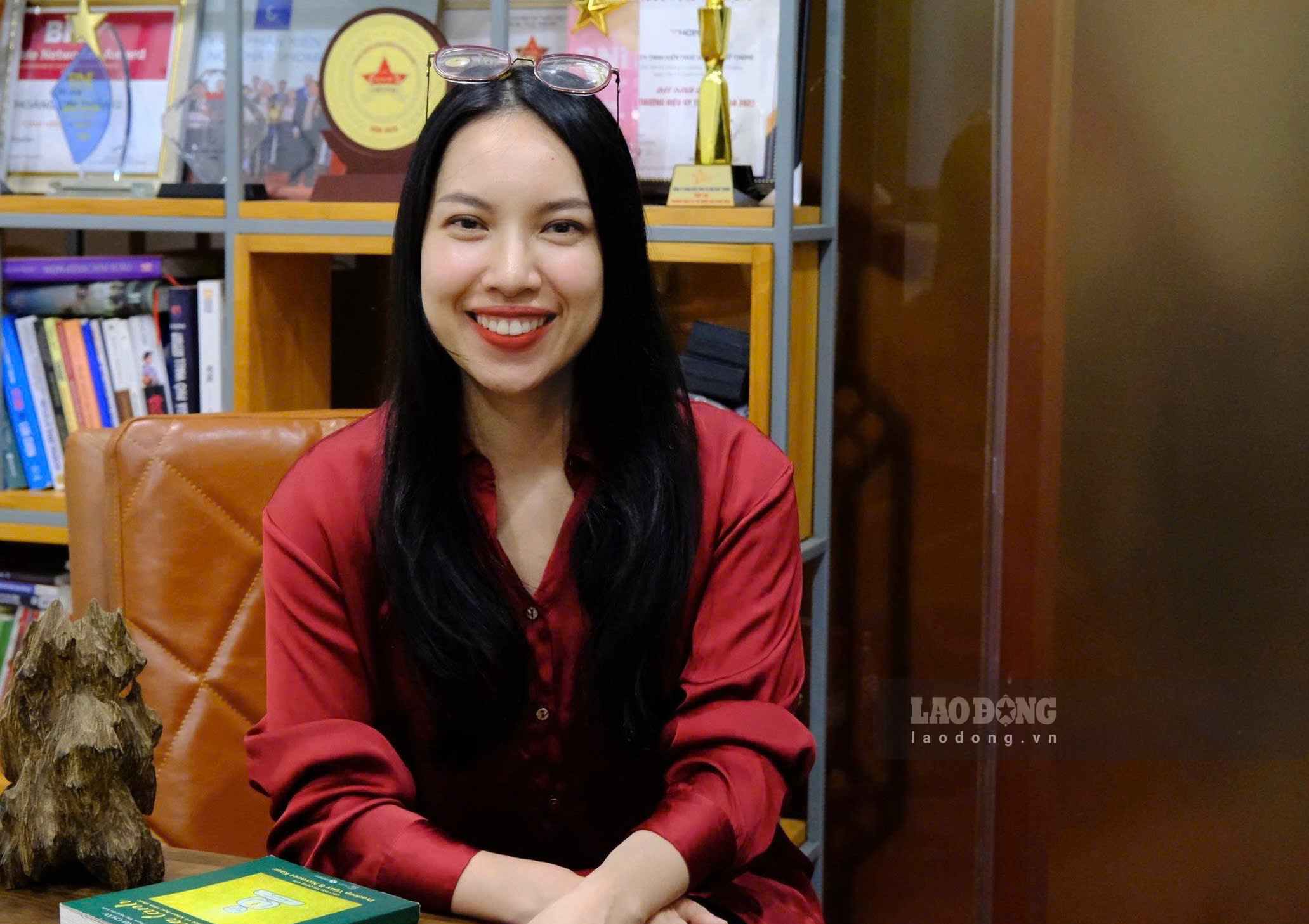 Bà Nguyễn Hoàng Anh - Chuyên gia tham vấn tâm lý (Văn phòng Voice of Therapist) cho rằng. Ảnh: Hân Nghiên