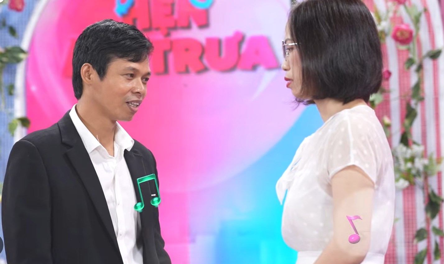 The couple at the dating show. Photo: MCV.
