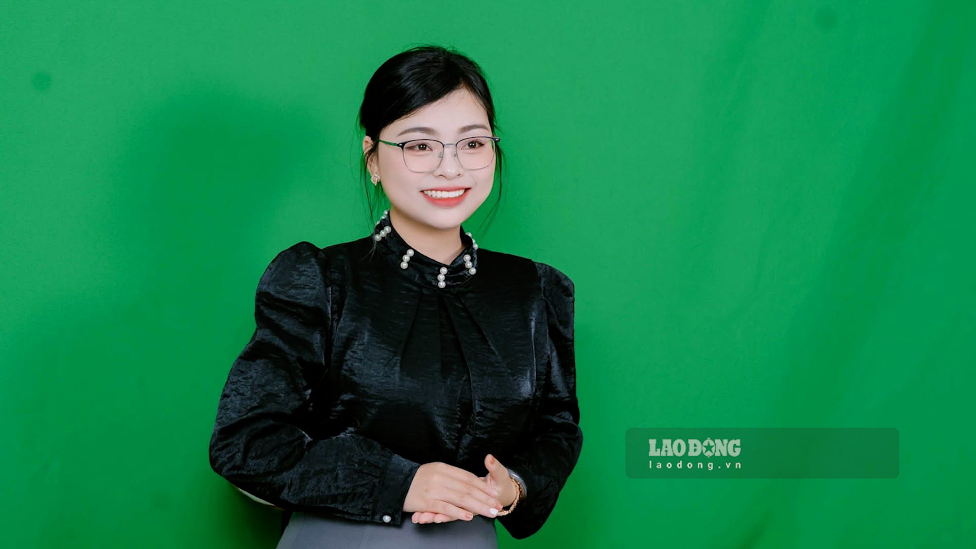 AI develops, voice talent professionals need to create their own mark. Photo: Nguyen Trang