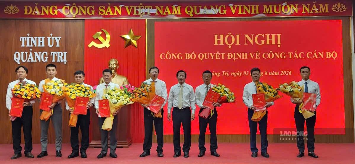 Quang Tri Provincial Party Committee transfers and appoints many positions under project management boards and communes. Photo: Tan Huong