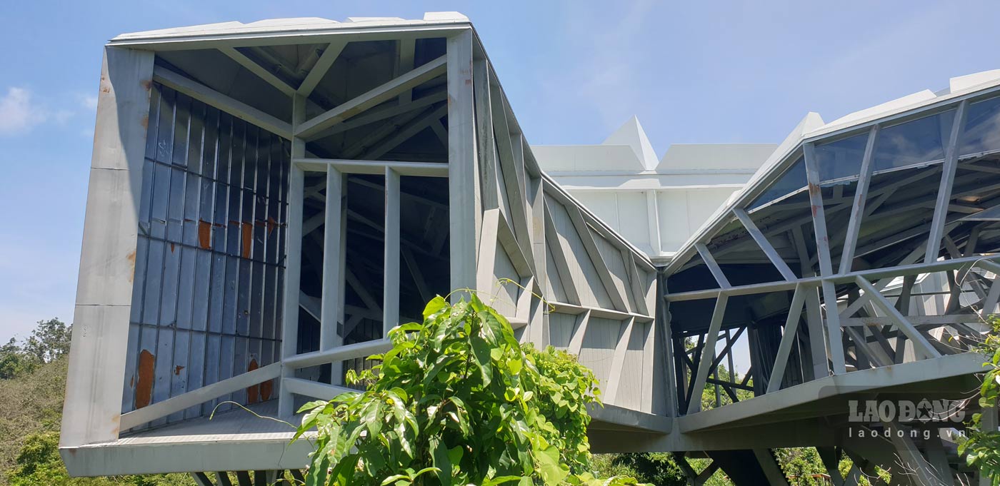 Tỉnh Quảng Ninh đã tổ chức nhiều cuộc họp suốt nhiều năm qua nhưng chưa có giải pháp tháo gỡ. Ảnh: Nguyễn Hùng