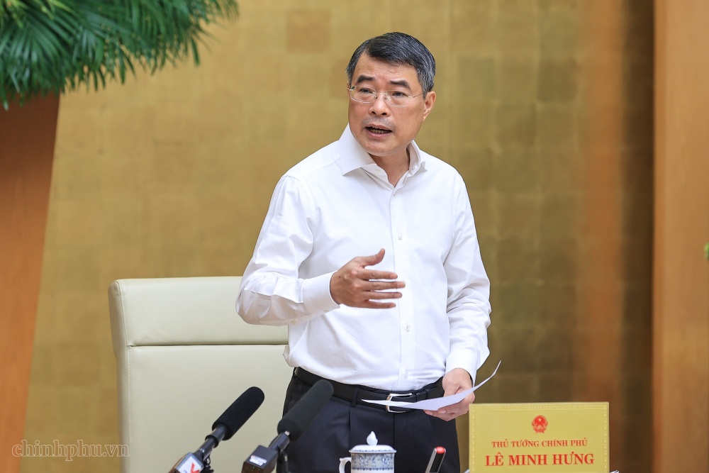 Politburo Member, Prime Minister Le Minh Hung requests thorough and strict handling of negative cases after the 2026 high school graduation exam. Photo: VGP