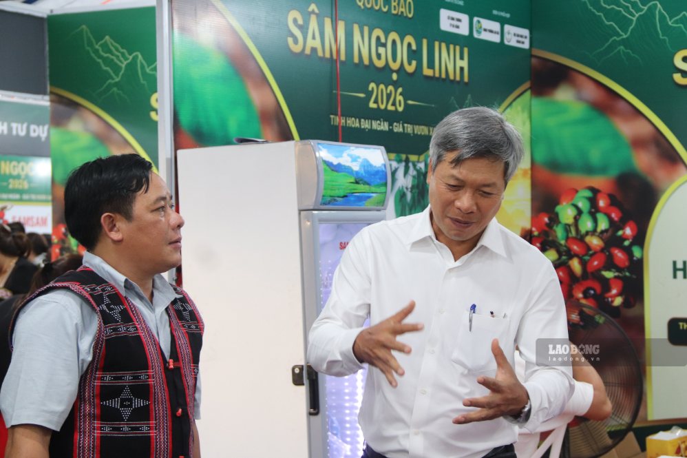 Lãnh đạo UBND thành phố khẳng định việc lập hồ sơ là dấu mốc quan trọng trong bảo tồn và nâng tầm dược liệu quốc gia. Ảnh: Nguyễn Linh