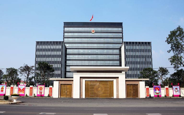 Nghe An Provincial People's Committee issued a document to implement the Resolution of the Provincial People's Council on the level of allowances for officials and non-specialized workers in blocks, hamlets, villages, and hamlets. Photo: Nghe An Provincial People's Committee
