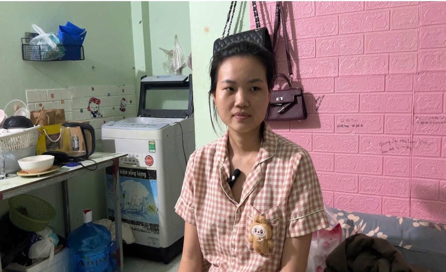 Ms. Ha Thi Huyen - a worker in Thang Long Industrial Park (Hanoi). Photo: Minh Huong