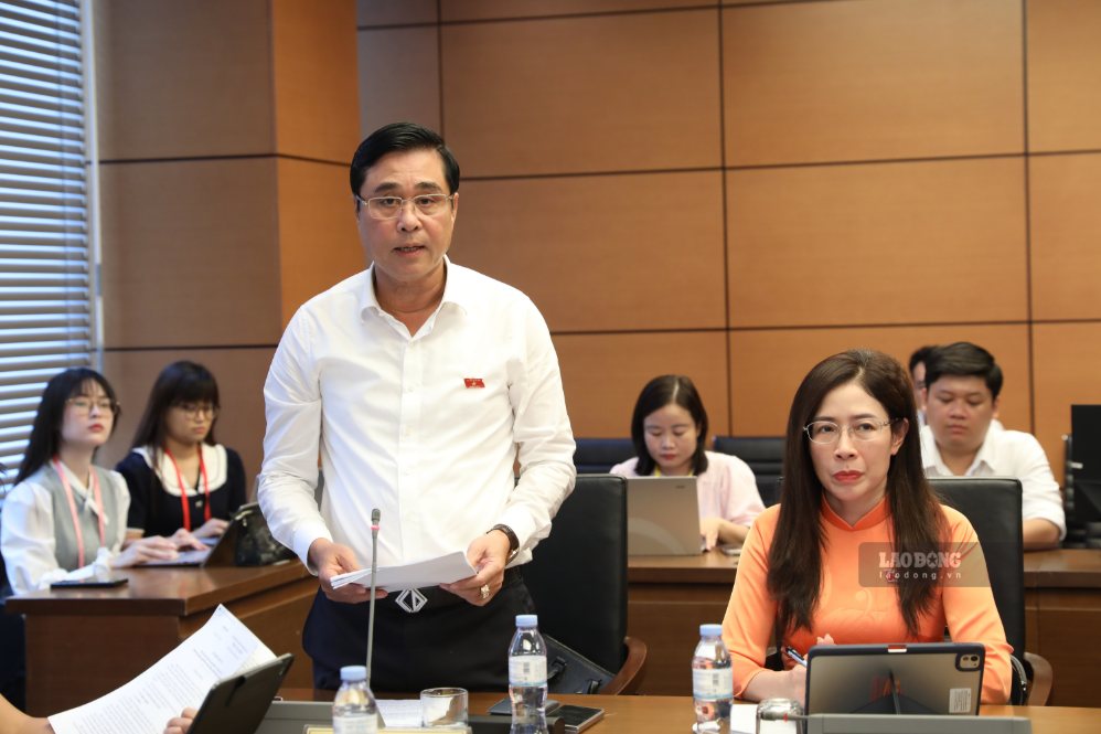 Đại biểu Quốc hội Nguyễn Cao Sơn phát biểu. Ảnh: Tô Thế