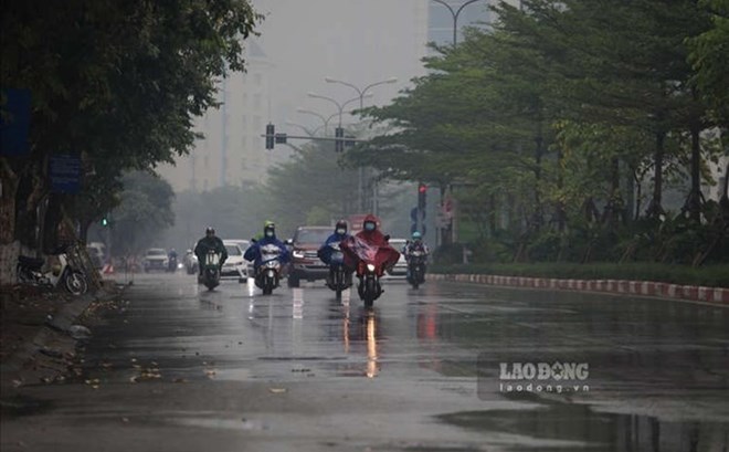 Two low pressures simultaneously make landfall, causing widespread rain. Photo: PAGASA