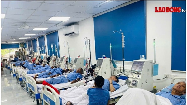 Bệnh nhân điều trị tại Bệnh viện GTVT. Ảnh: Minh Hạnh
