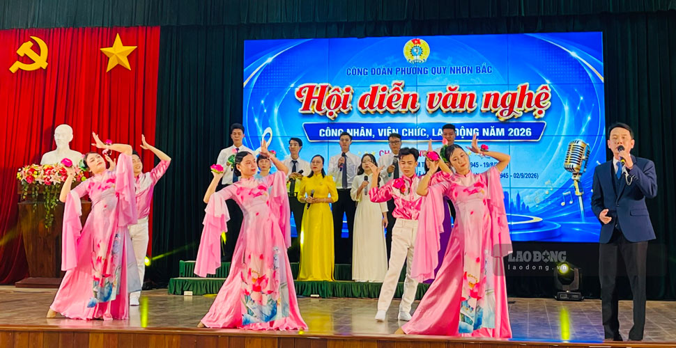 Performance at the Arts Festival of workers, civil servants, and laborers in 2026. Photo: Hoai Phuong