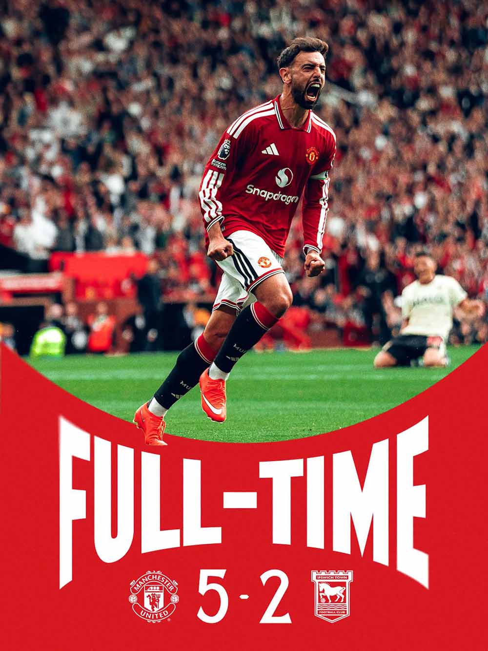 Bruno Fernandes scored a hat trick, helping Man United win their first Premier League victory this season. Photo: MUFC