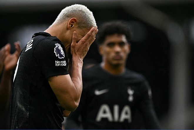 Crisis has not stopped surrounding Tottenham.  Photo: AFP