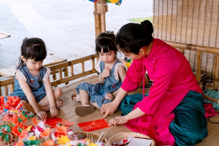 VinWonders Nam Hội An mang đến những trải nghiệm văn hóa Việt gần gũi và sinh động cho cả gia đình.