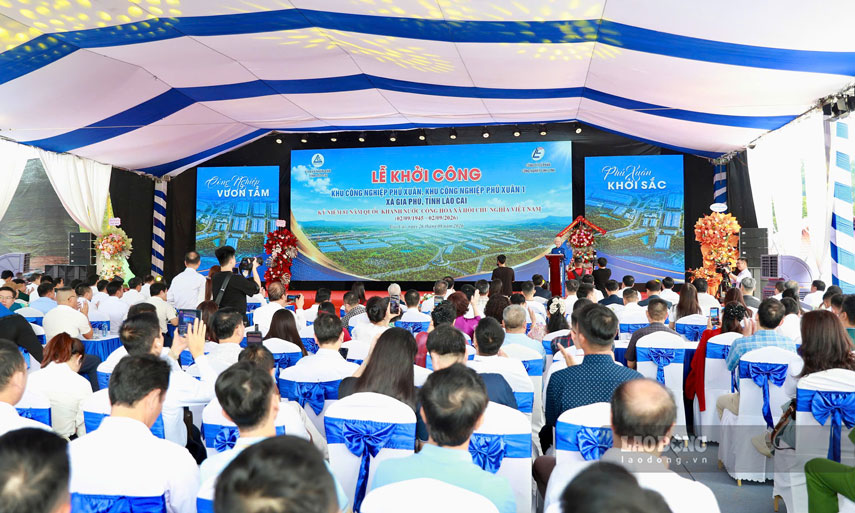 Lao Cai strongly attracts capital flows into industrial park infrastructure. Photo: Thao Chau