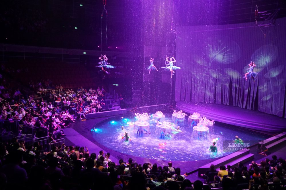 Circus - puppetry stage becomes a "hot" destination attracting Ho Chi Minh City visitors during the September 2nd holiday