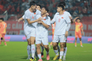 U-20アジア選手権予選、U-20ベトナム対U-20北朝鮮生中継。写真:ミン・ダン/マイ・フオン