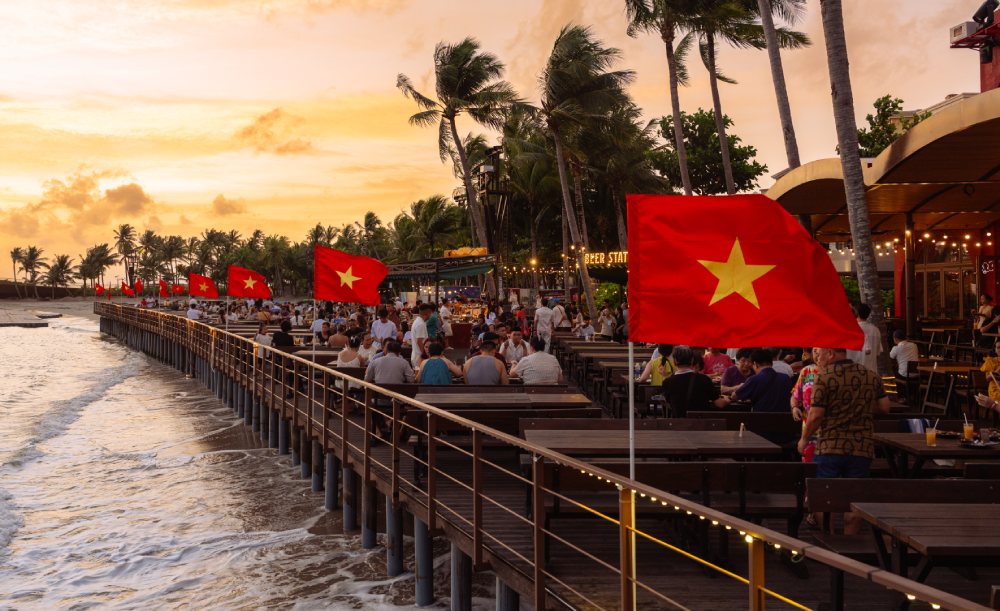 Les unités commerciales touristiques mettent en œuvre de manière proactive des plans pour assurer la sécurité, la sûreté et la qualité du service aux touristes venant à An Giang. Source Sun Group