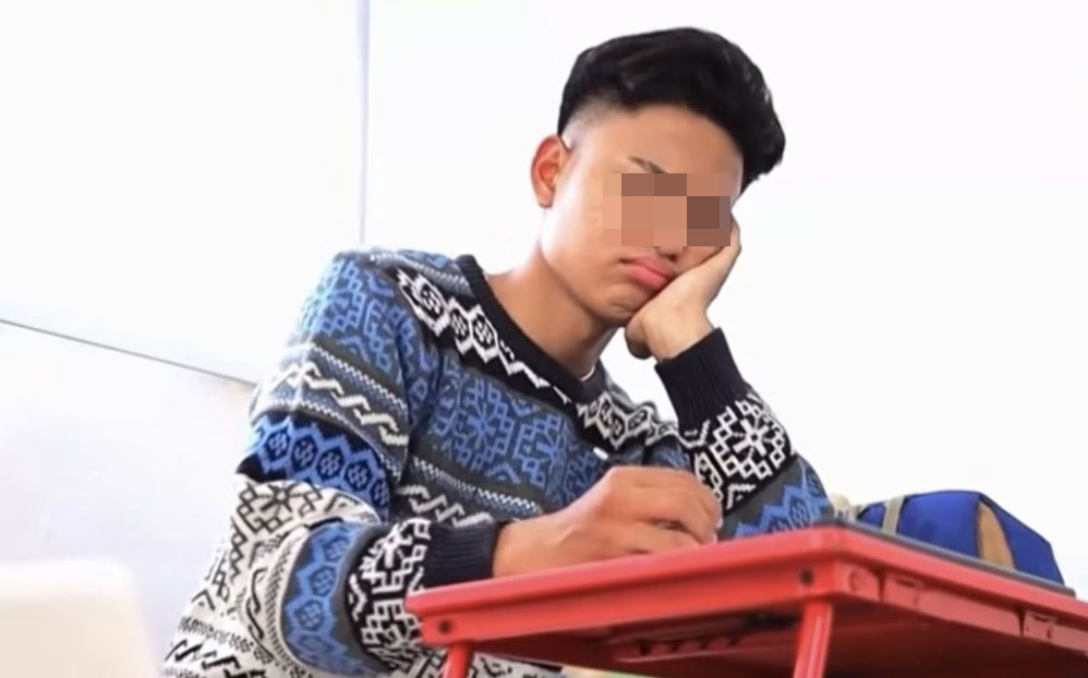 Người trẻ cần kiểm soát thời gian sử dụng mạng xã hội để tránh bị xao nhãng. Ảnh: Câu chuyện cuộc sống 