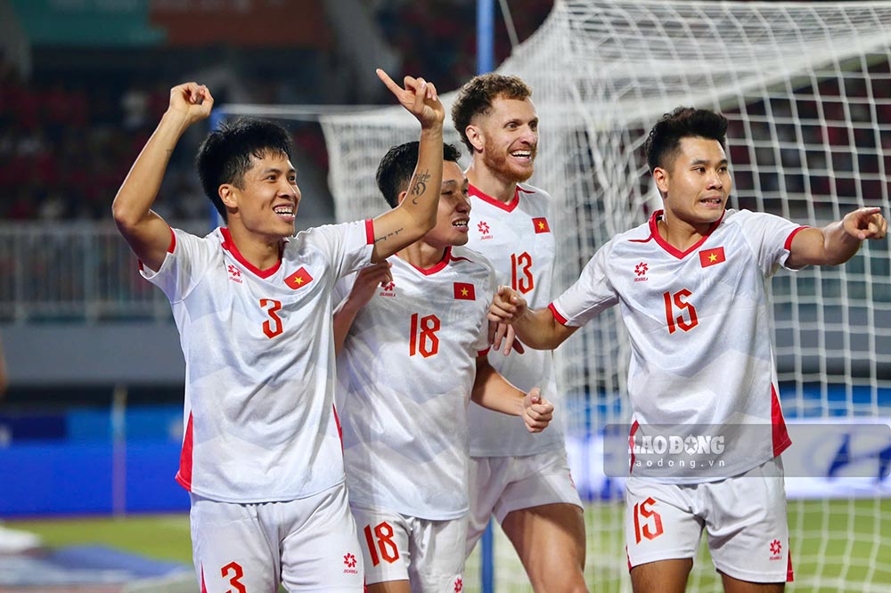 Vietnam team receives many compliments from AFC after a 3-0 victory over Indonesia at ASEAN Cup 2026. Photo: Thanh Vu