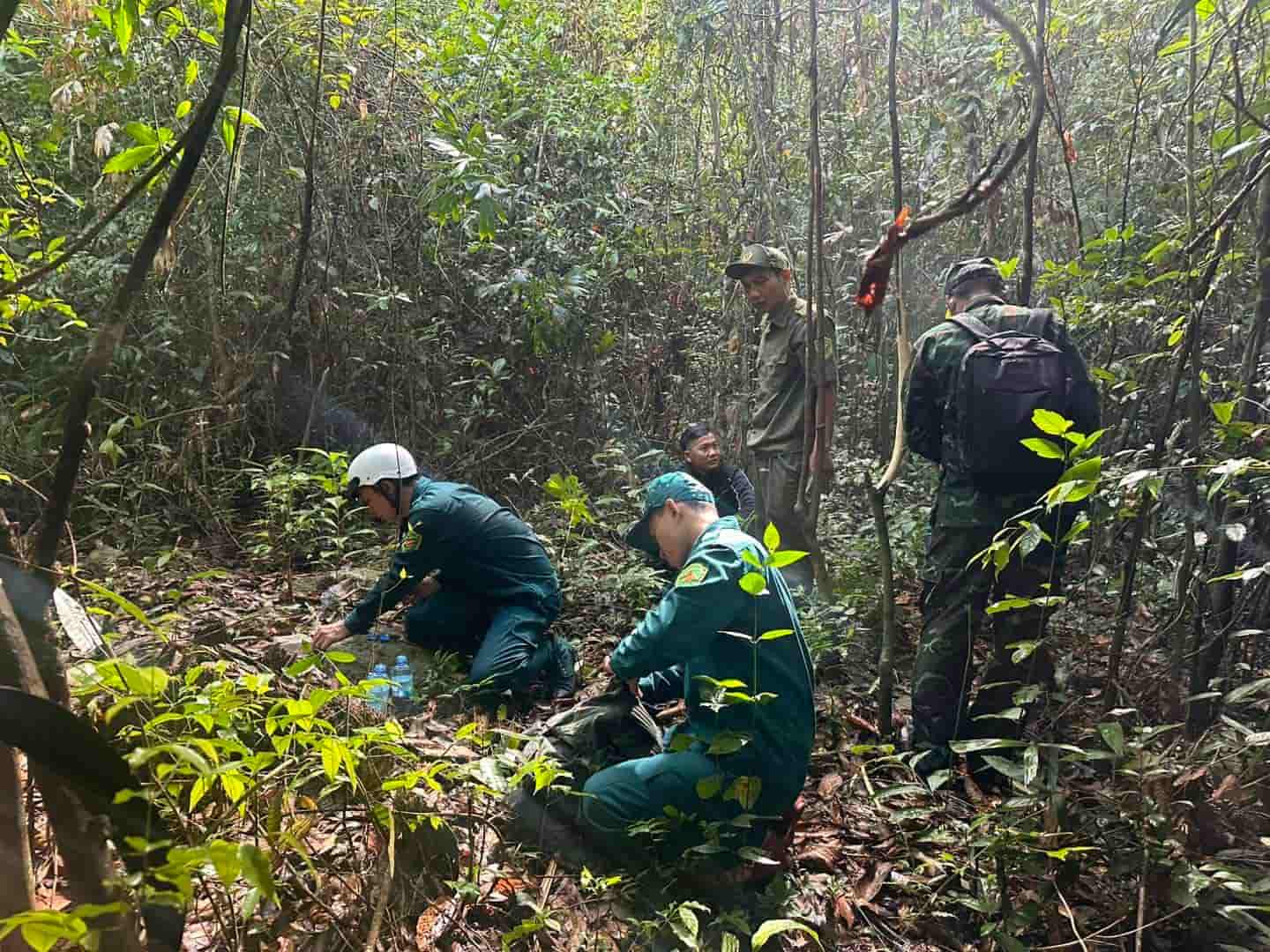 Functional agencies have discovered 3 unidentified graves, suspected to be martyrs' remains. Photo: Nam Ninh Hoa Military Command