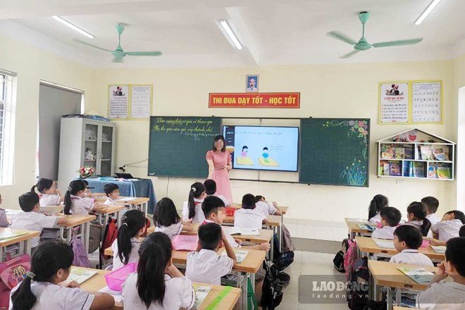 La provincia de Ha Tinh acaba de aprobar un plan para organizar las escuelas en el área. Foto: Tran Tuan