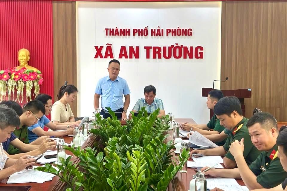 La commune d'An Truong déploie des tâches et coordonne pour assurer le prélèvement d'échantillons de restes de martyrs dont les informations n'ont pas été déterminées. Photo: Portail d'information électronique de Hai Phong