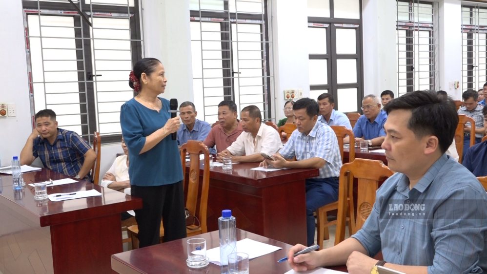After the merger, the allowance level for village heads and some positions in the village increased. Photo: Hop Kim