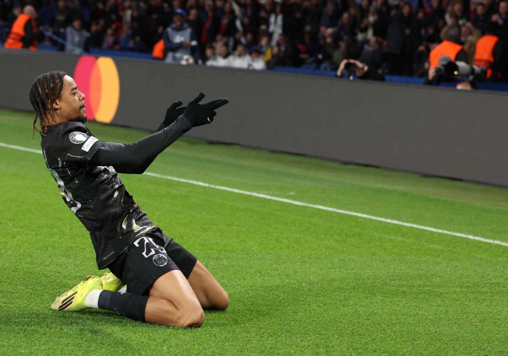 Liverpool targets Bradley Barcola to strengthen their attack. Photo: AFP