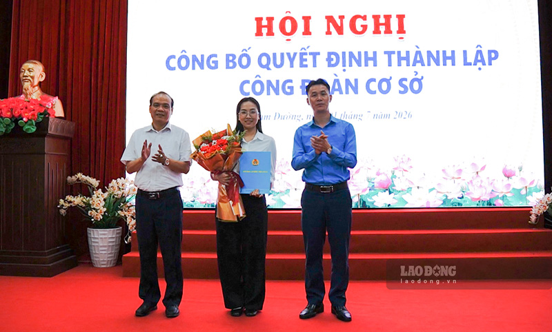 Lao Cai Provincial Labor Federation promotes the development of union members and expands the network of grassroots trade unions in enterprises. Photo: Dinh Dai
