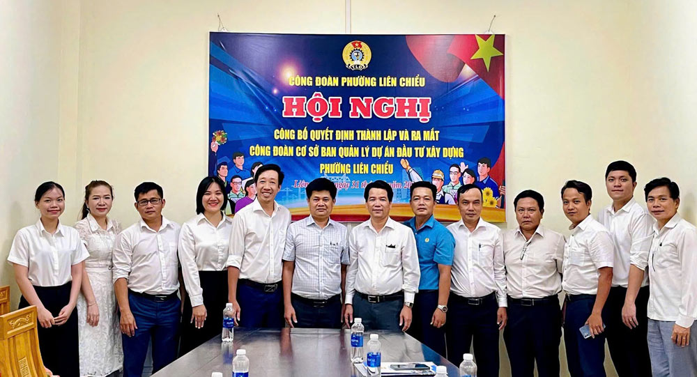 Lien Chieu Ward Trade Union, Da Nang established and launched the grassroots Trade Union of the Lien Chieu Ward Construction Investment Project Management Board. Photo: Lien Chieu Trade Union