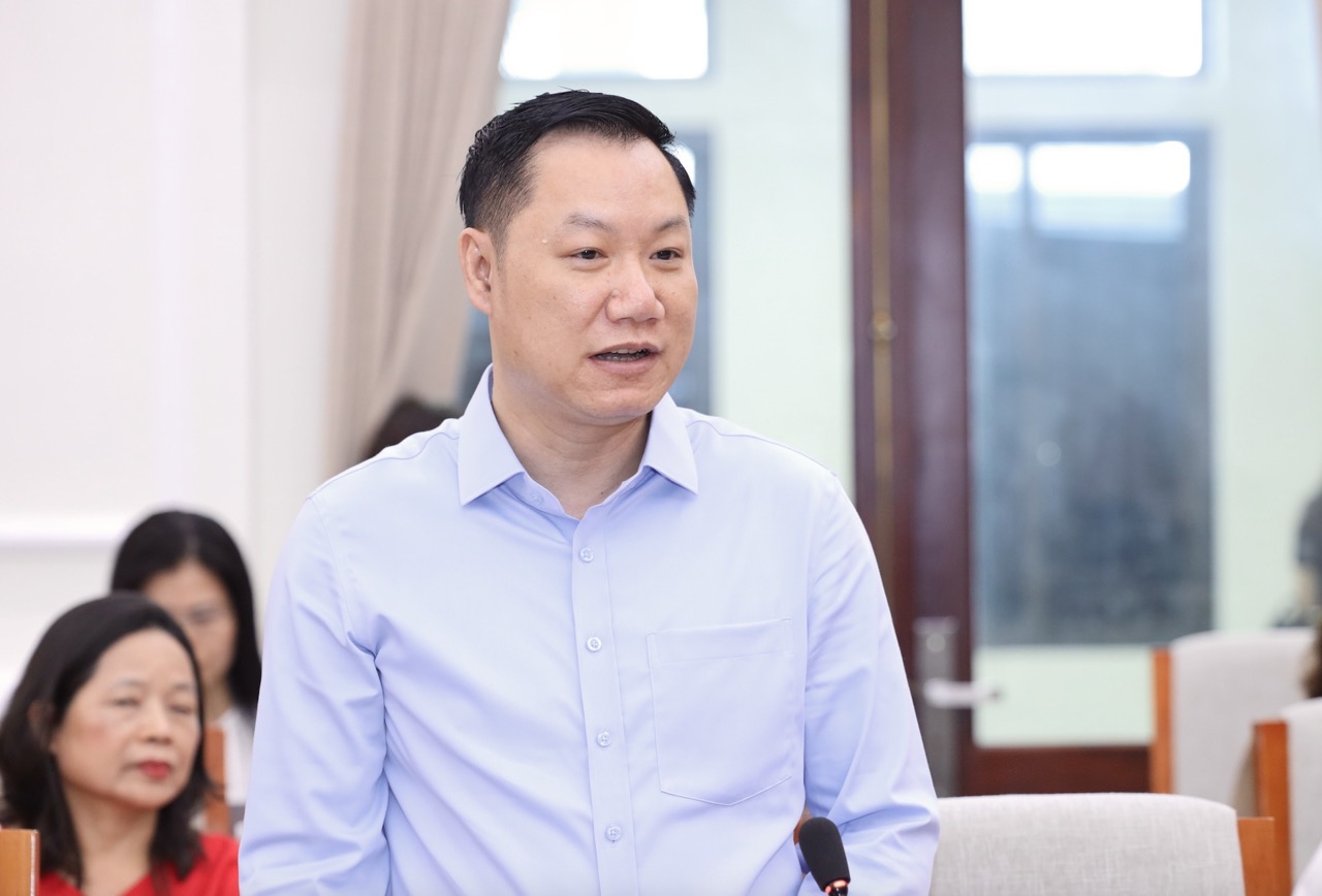 Prof. Dr. Nguyen Tien Thao said that the Ministry will separate the group of candidates at the Tuyen Quang Specialized High School exam site for separate admission after having the re-exam results. Photo: MOET