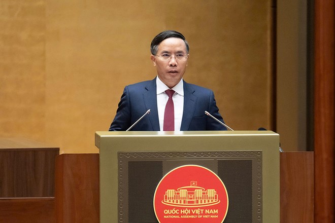 Member of the Party Central Committee, Governor of the State Bank of Vietnam Pham Duc An presents the submission of the Draft Law, which proposes to supplement regulations to protect people who denounce money laundering. Photo: Media. quochoi. vn