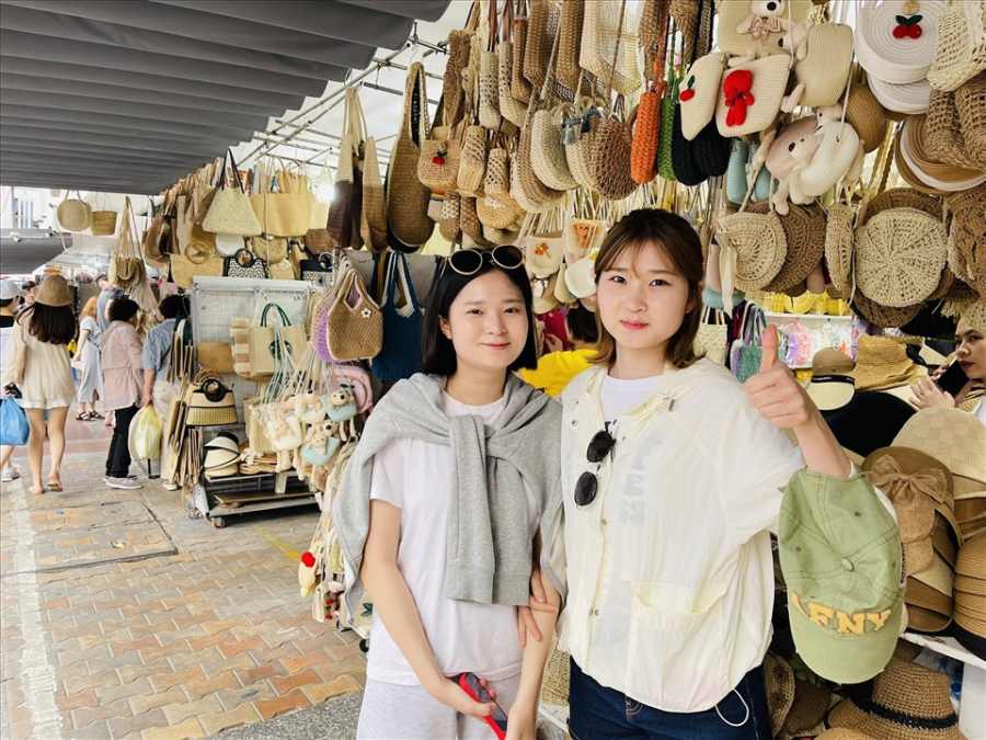 Korean tourists traveling to Vietnam. Photo: Mai Huong