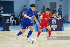 Live football match Vietnam futsal team vs Thailand at Thailand friendly tournament.