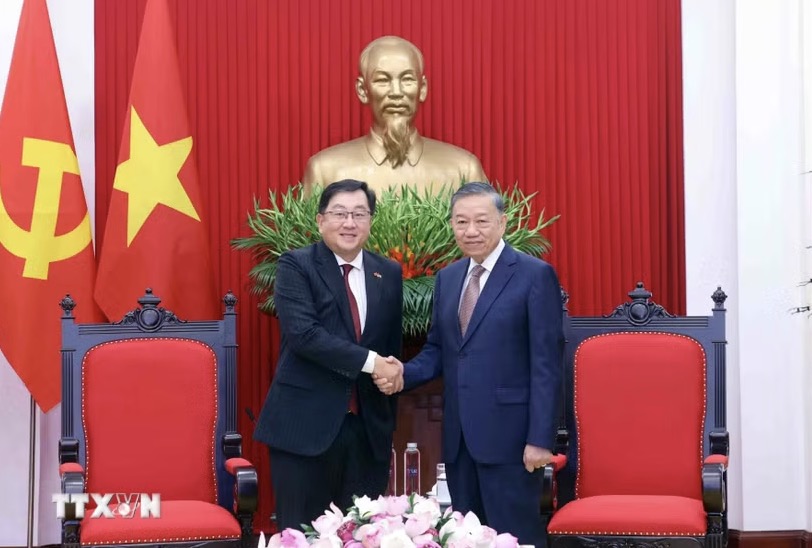 General Secretary and President To Lam receives Malaysian Ambassador to Vietnam Tan Yang Thai. Photo: VNA
