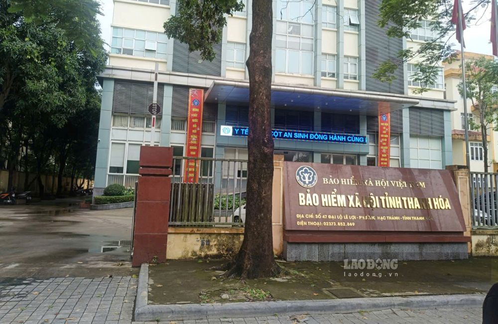 According to Thanh Hoa Provincial Social Insurance, by the end of May 2026, there were 2,139 units in the area that were late in paying social insurance for more than 3 months. Photo: Quach Du